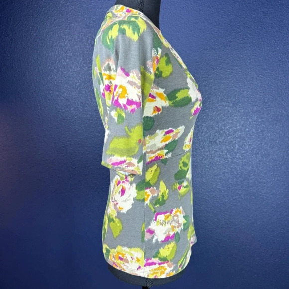 Anthropologie Tiny Floral Motif Fitted Knit Top, Size Extra Small - Picture 3 of 9